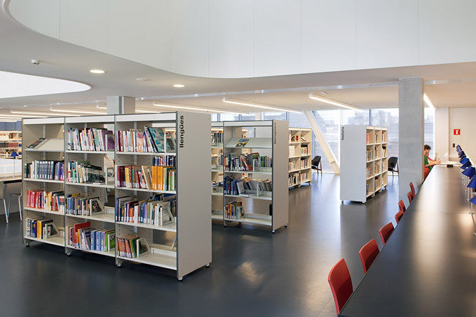 Biblioteksindretning og møbler fra 2rethink